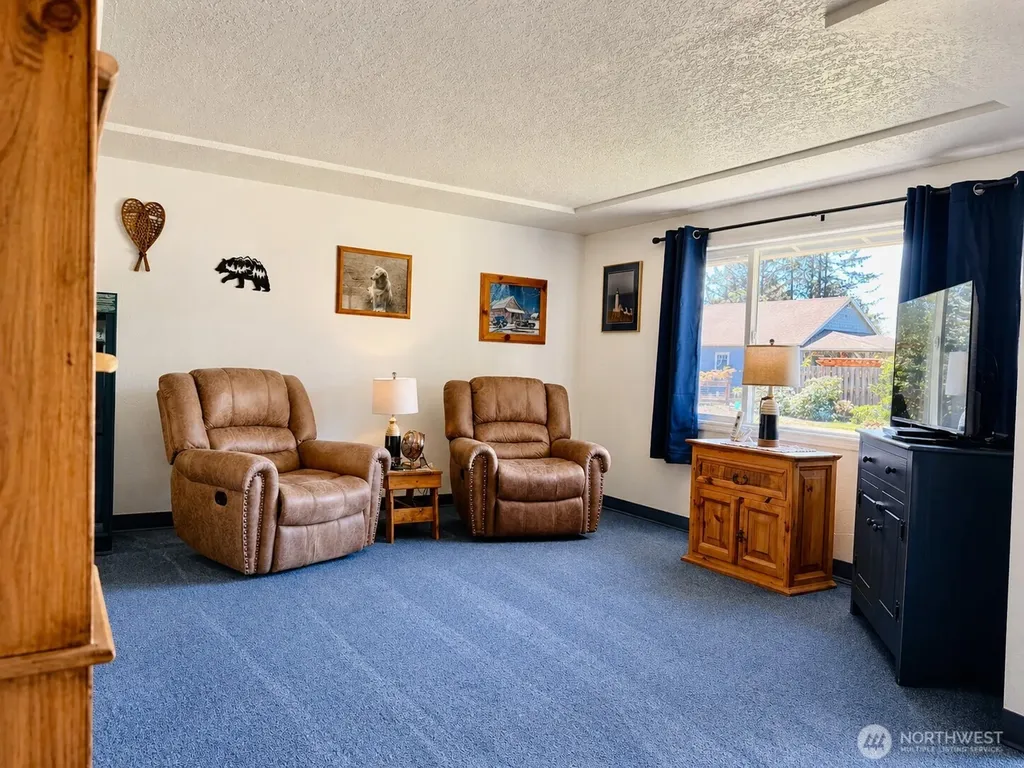 27312 N Place Ocean Park WA 98640