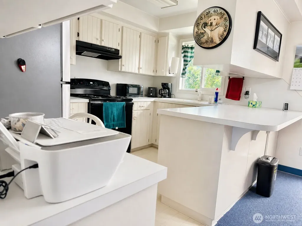 27312 N Place Ocean Park WA 98640