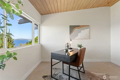 2122 Halleck Avenue SW Seattle WA 98116