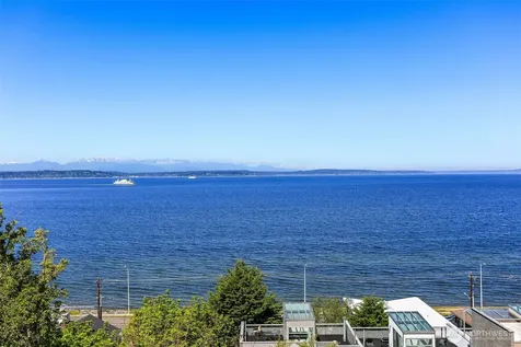 2122 Halleck Avenue SW Seattle WA 98116