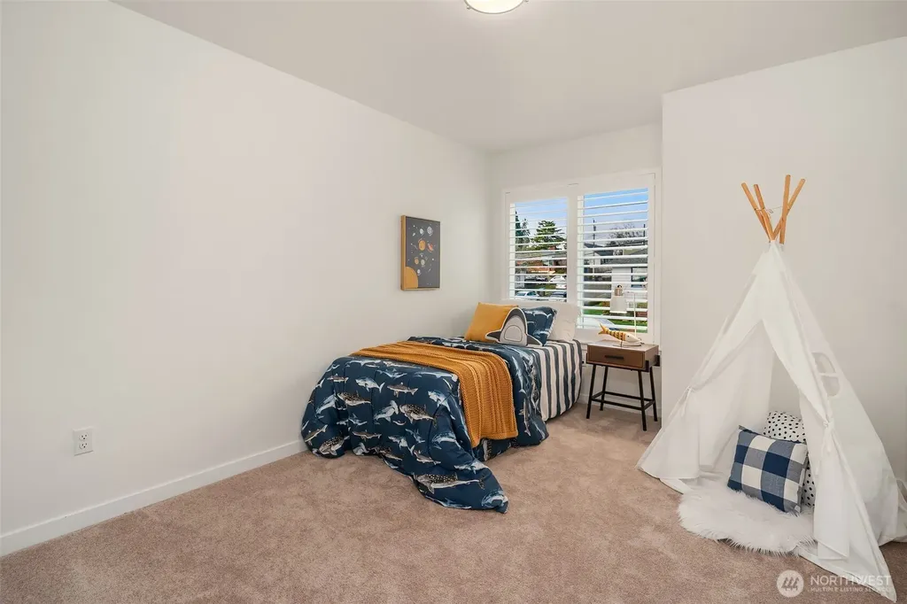 2401 E 16th Street Bremerton WA 98310