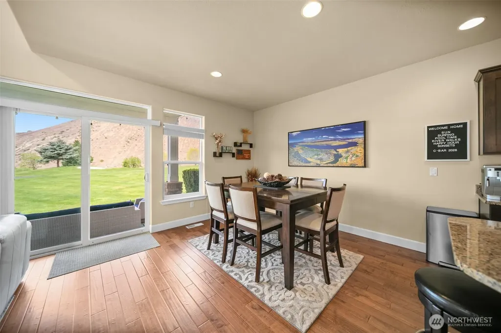 23063 Sunserra Loop NW Quincy WA 98848