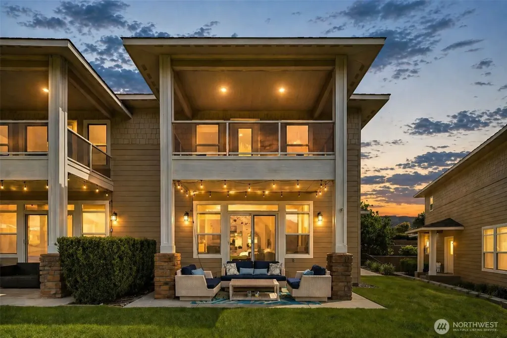 23063 Sunserra Loop NW Quincy WA 98848