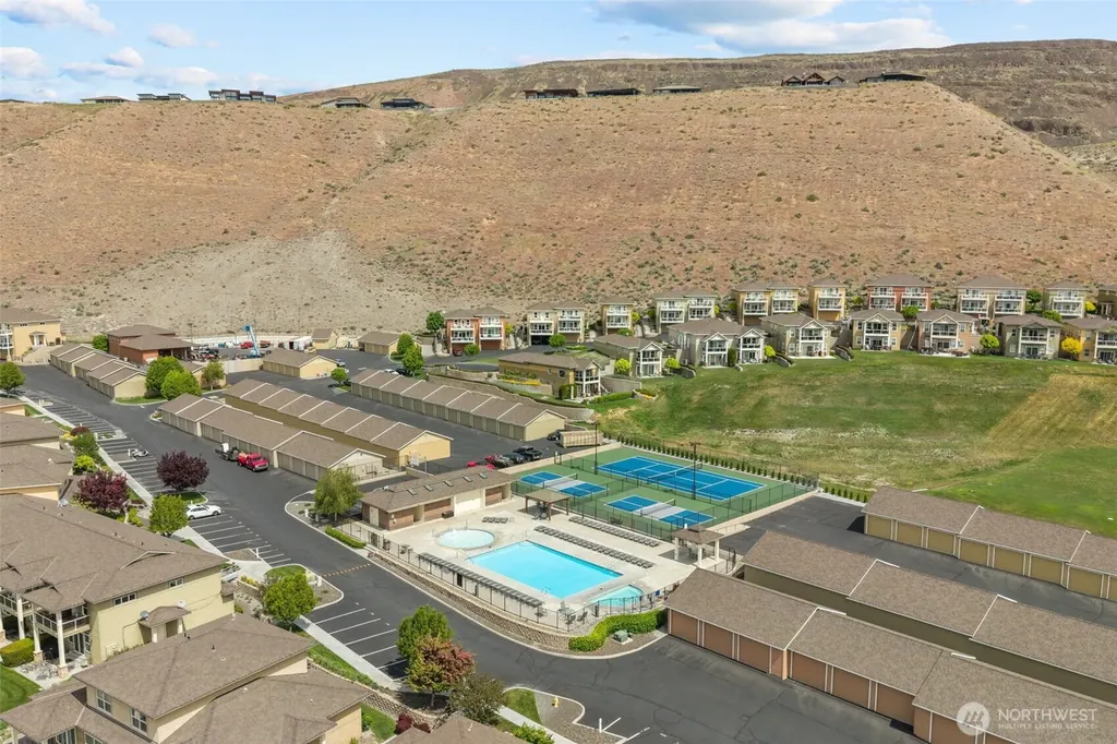 23063 Sunserra Loop NW Quincy WA 98848