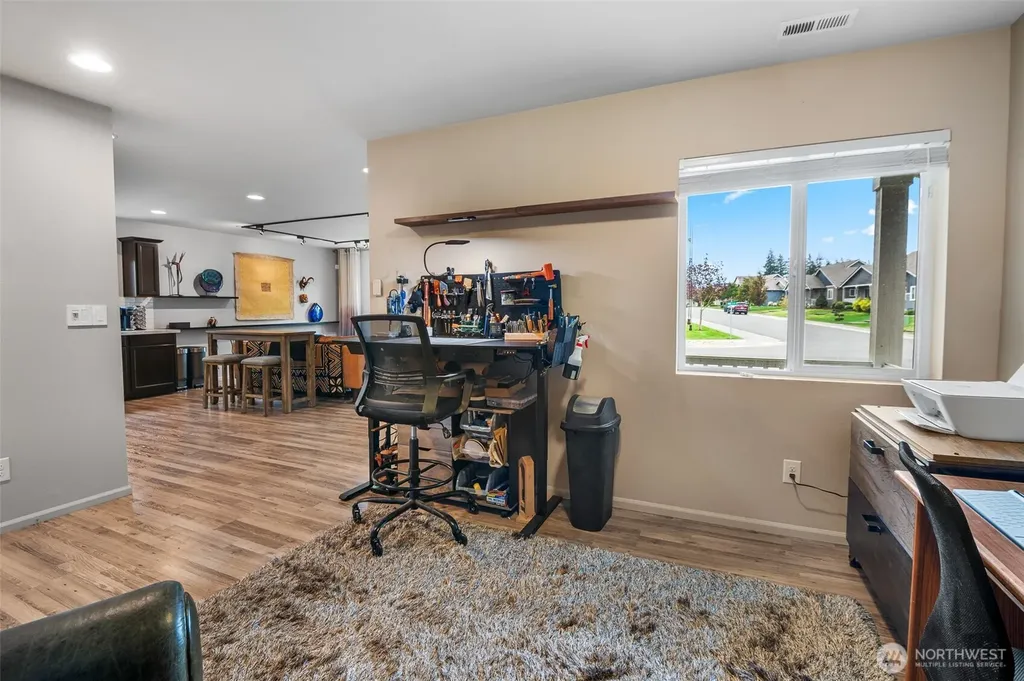 18734 105th Lane E Puyallup WA 98374