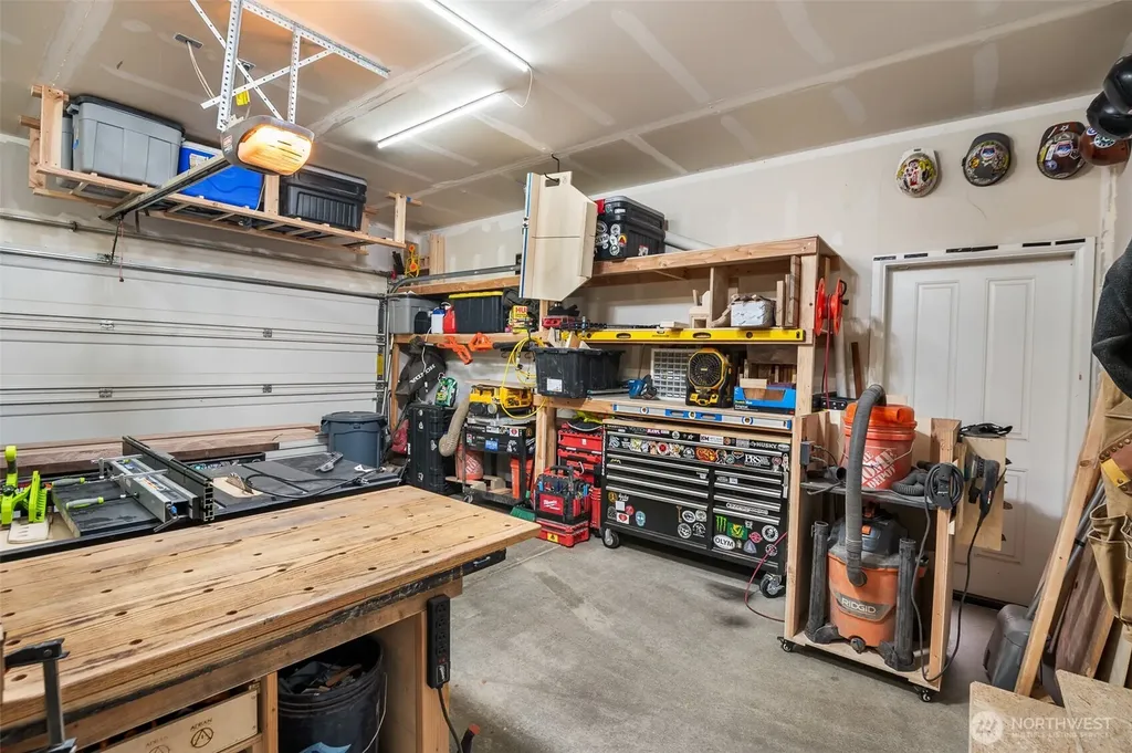 18734 105th Lane E Puyallup WA 98374