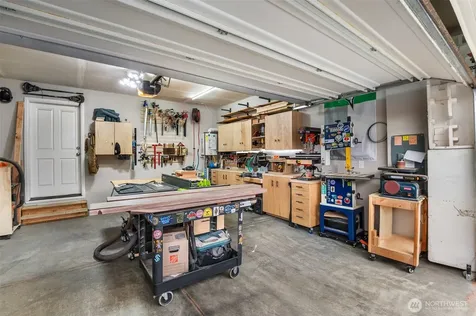 18734 105th Lane E Puyallup WA 98374