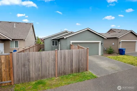 18734 105th Lane E Puyallup WA 98374