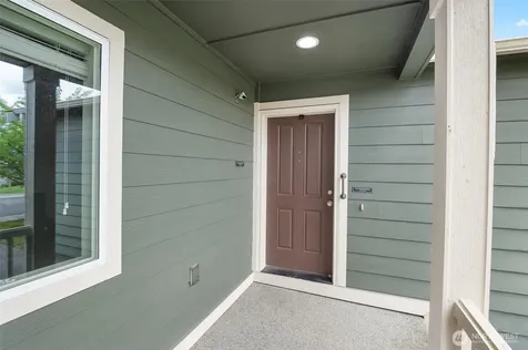 18734 105th Lane E Puyallup WA 98374