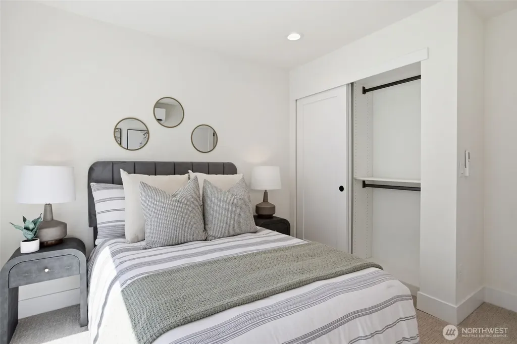 6406 Fauntleroy Way SW Seattle WA 98136