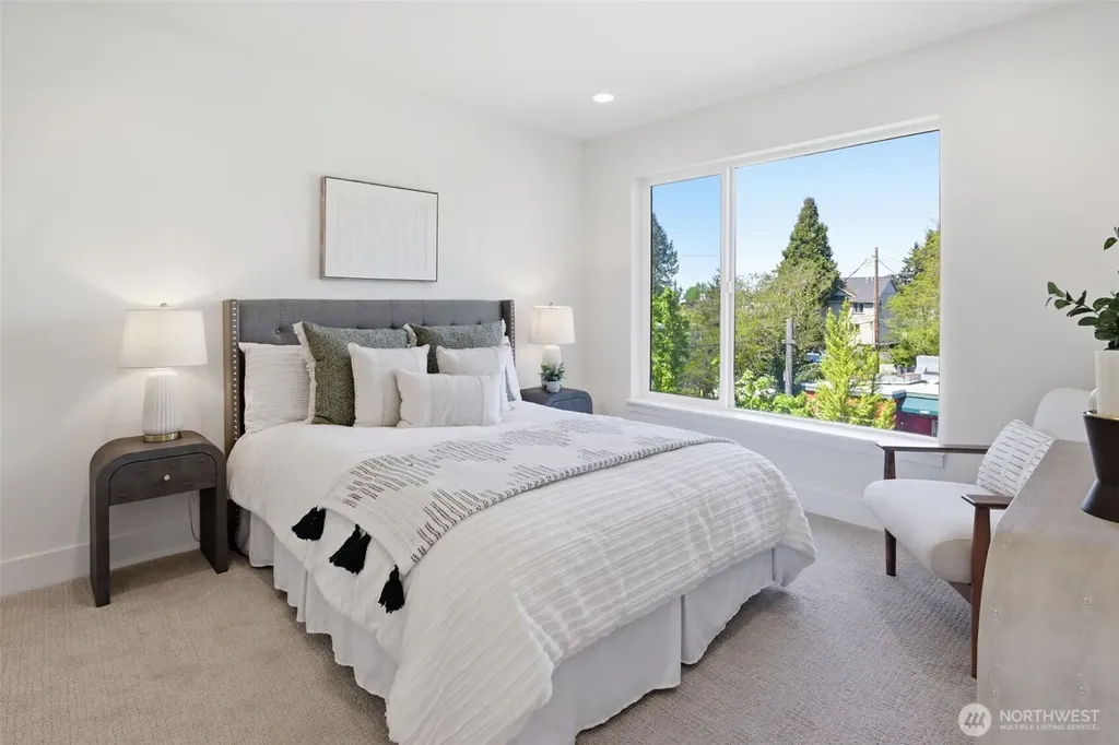 6406 Fauntleroy Way SW Seattle WA 98136