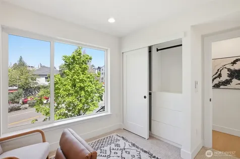 6406 Fauntleroy Way SW Seattle WA 98136