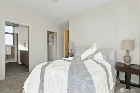 4411 Meridian Avenue N Seattle WA 98103