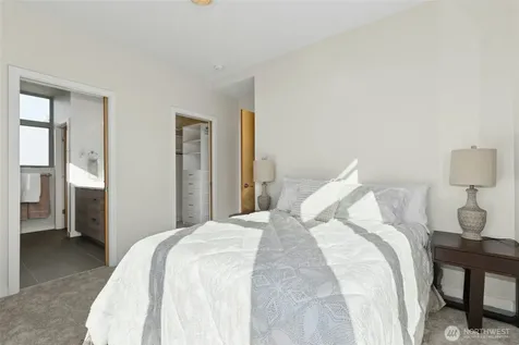 4411 Meridian Avenue N Seattle WA 98103