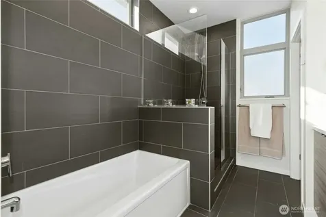 4411 Meridian Avenue N Seattle WA 98103