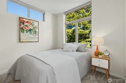 4411 Meridian Avenue N Seattle WA 98103