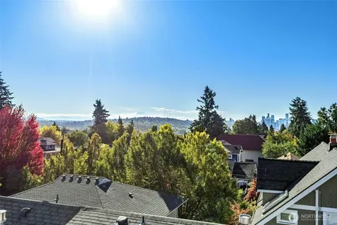 4411 Meridian Avenue N Seattle WA 98103