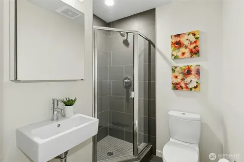 4411 Meridian Avenue N Seattle WA 98103