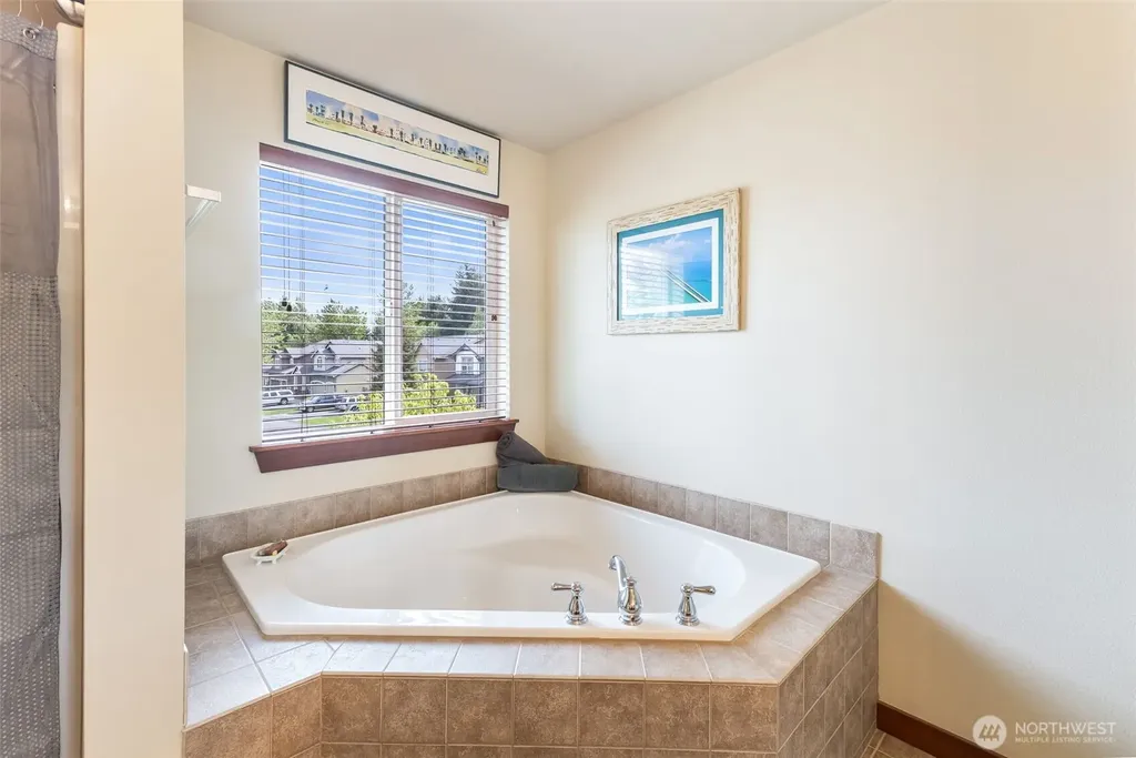20225 194th Avenue E Orting WA 98360