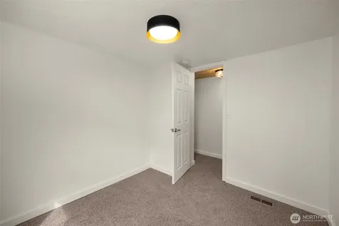 24222 54th Avenue W Mountlake Terrace WA 98043