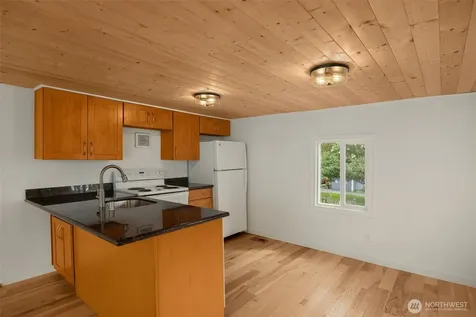 24222 54th Avenue W Mountlake Terrace WA 98043