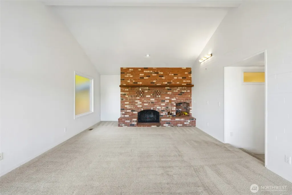 2198 Aurora Court Oak Harbor WA 98277