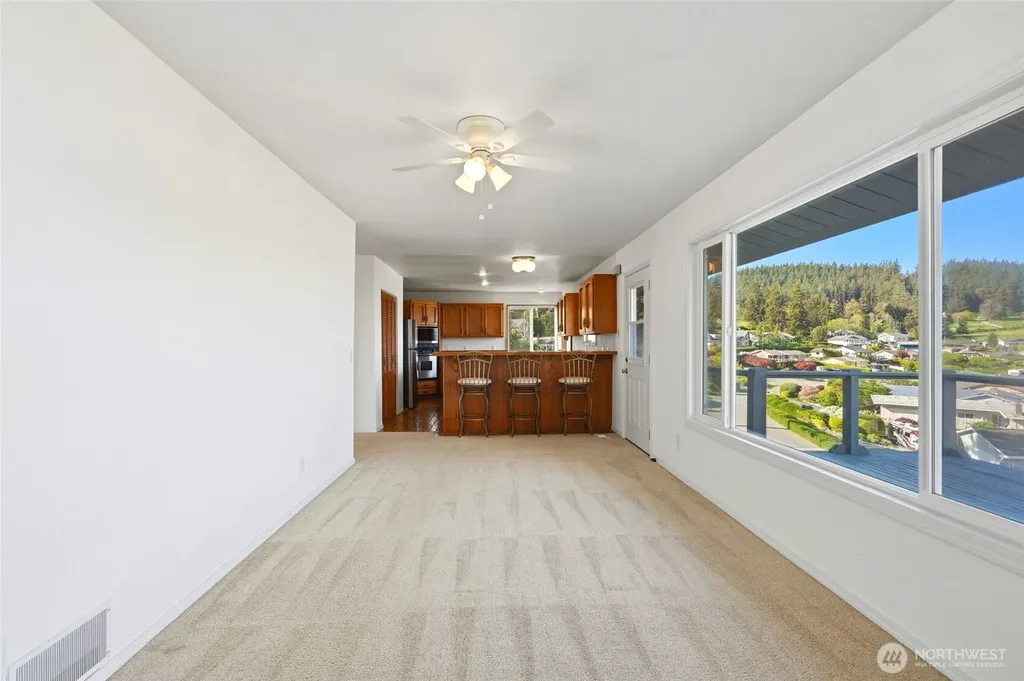 2198 Aurora Court Oak Harbor WA 98277