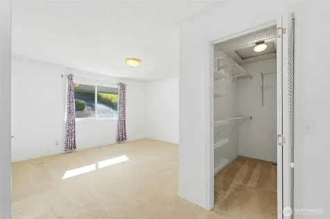 2198 Aurora Court Oak Harbor WA 98277