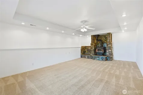 2198 Aurora Court Oak Harbor WA 98277