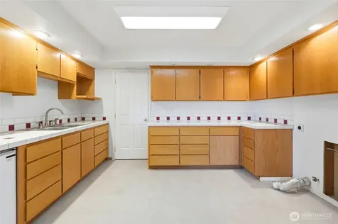2198 Aurora Court Oak Harbor WA 98277