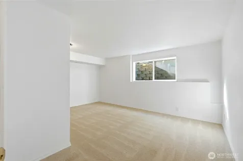 2198 Aurora Court Oak Harbor WA 98277