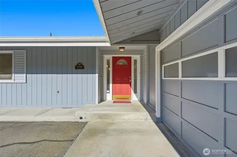 2198 Aurora Court Oak Harbor WA 98277