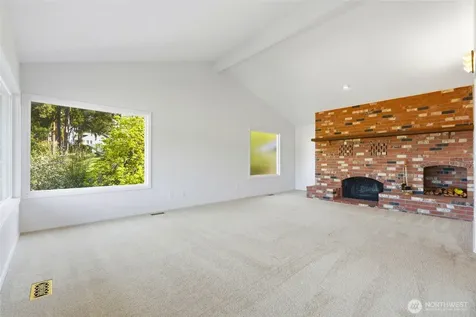 2198 Aurora Court Oak Harbor WA 98277