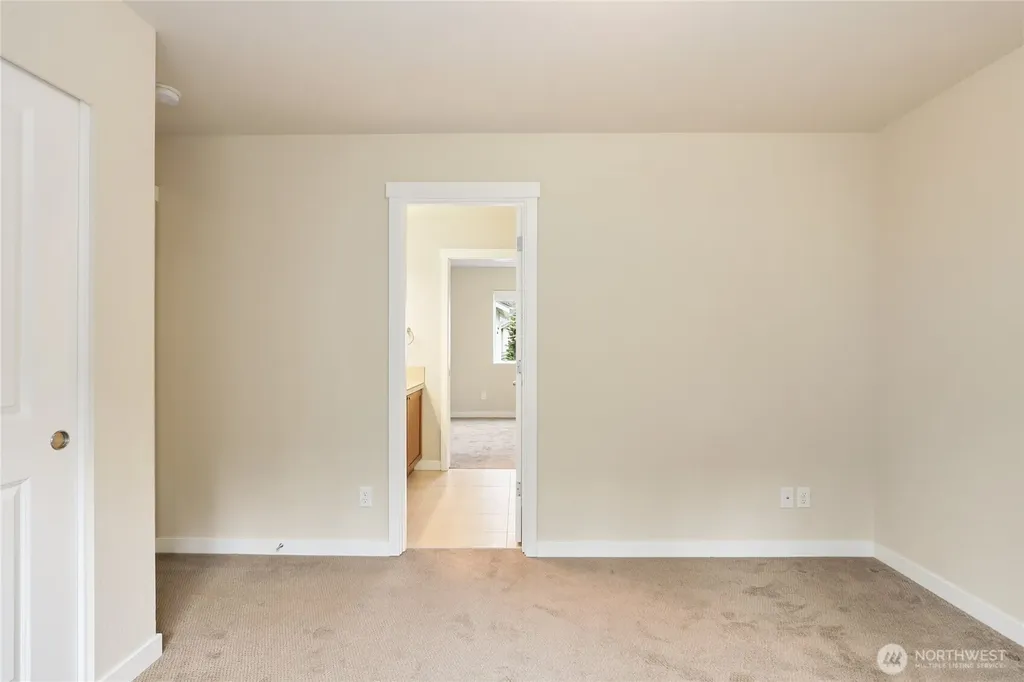 10248 242nd Avenue NE Redmond WA 98053