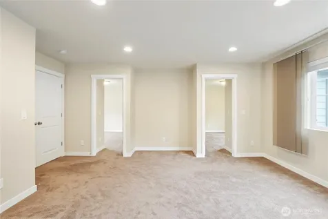 10248 242nd Avenue NE Redmond WA 98053