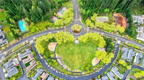 10248 242nd Avenue NE Redmond WA 98053
