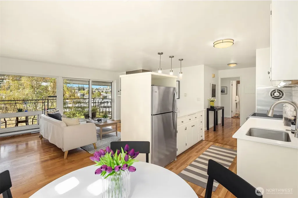 2524 Boyer Avenue E Seattle WA 98102
