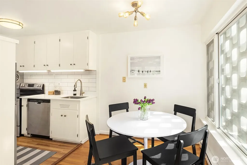 2524 Boyer Avenue E Seattle WA 98102