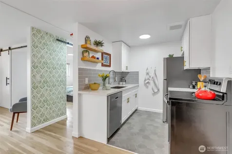 919 2nd Avenue W Seattle WA 98119