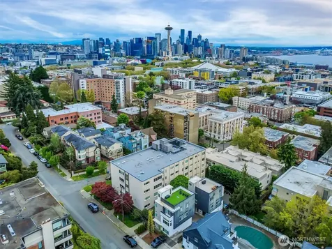 919 2nd Avenue W Seattle WA 98119