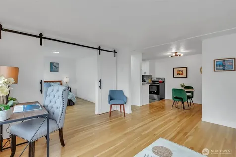 919 2nd Avenue W Seattle WA 98119
