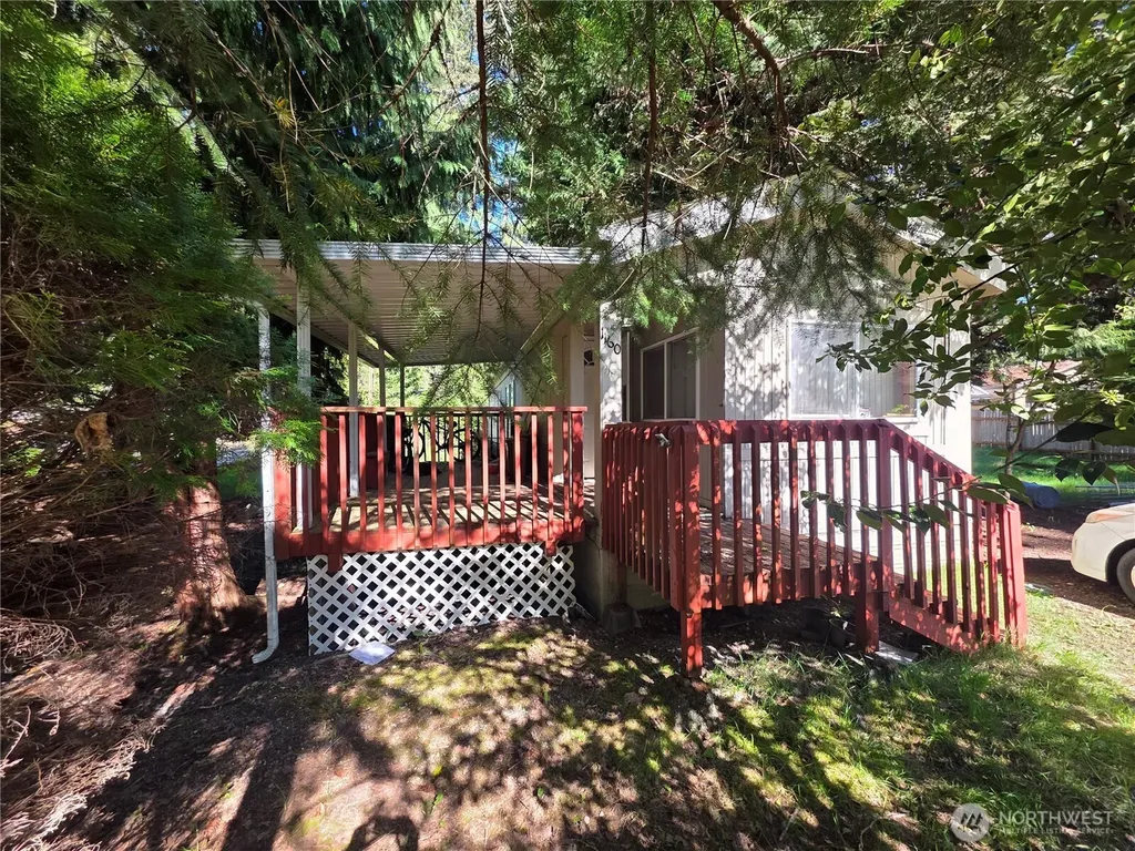 1160 E Lakeshore Drive W Shelton WA 98584