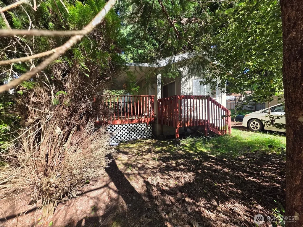 1160 E Lakeshore Drive W Shelton WA 98584