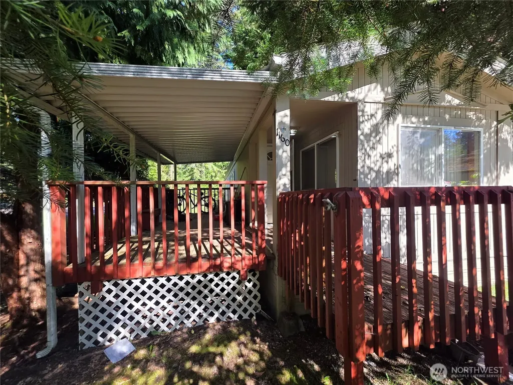 1160 E Lakeshore Drive W Shelton WA 98584
