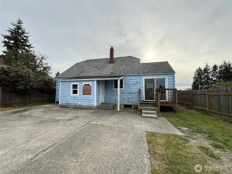 3790 E B Street Tacoma WA 98404