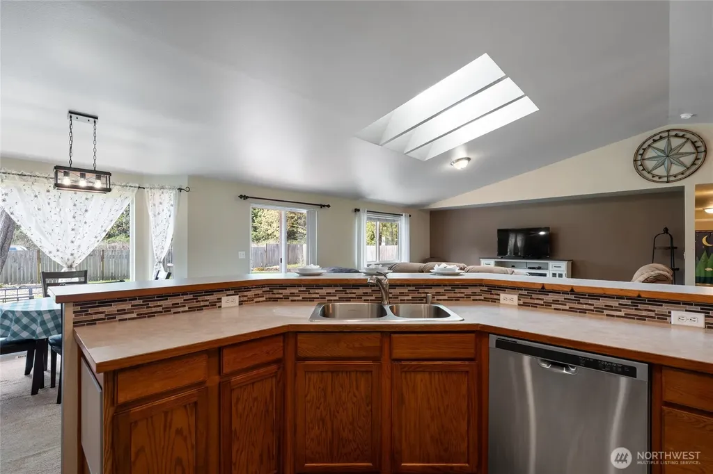 19731 161st Way SE Yelm WA 98597