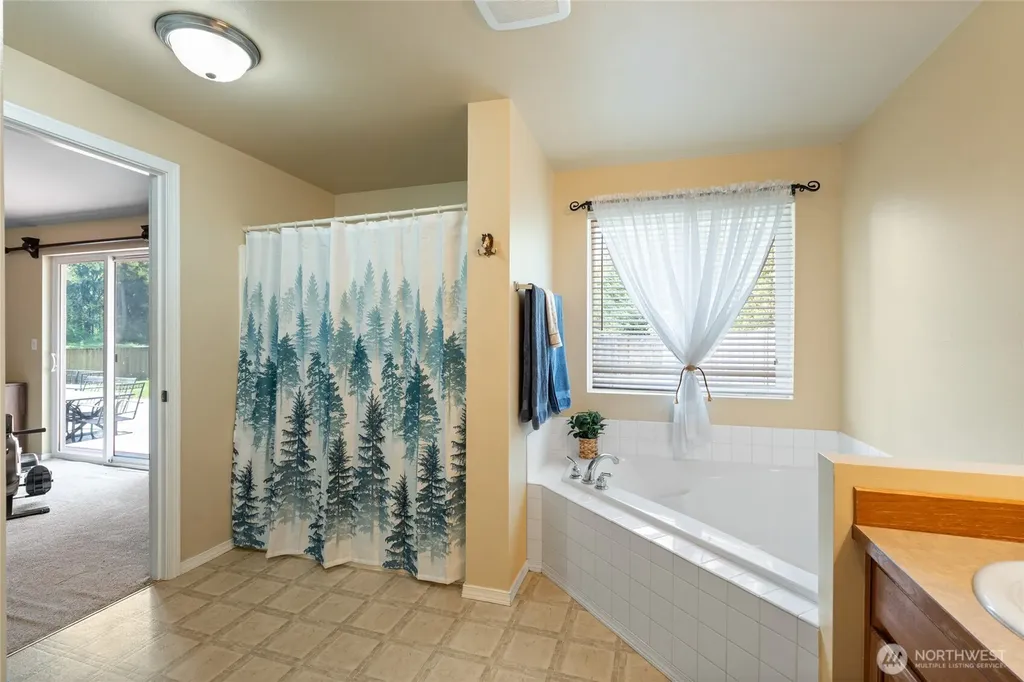 19731 161st Way SE Yelm WA 98597