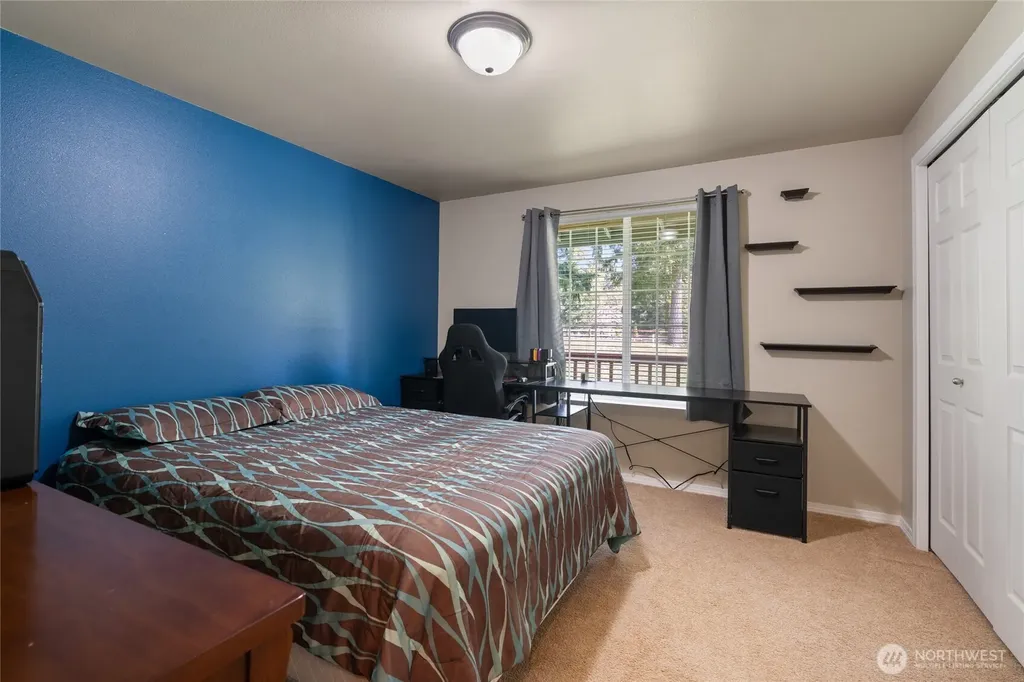 19731 161st Way SE Yelm WA 98597
