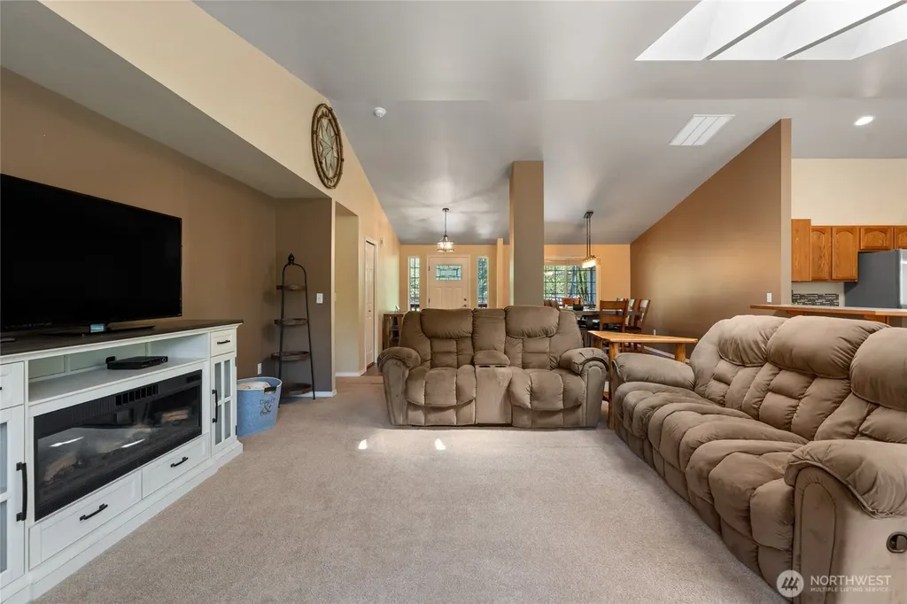 19731 161st Way SE Yelm WA 98597