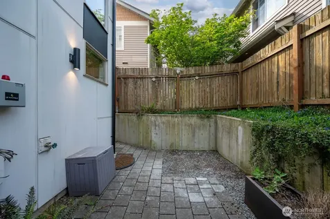 2108 E James Street Seattle WA 98122